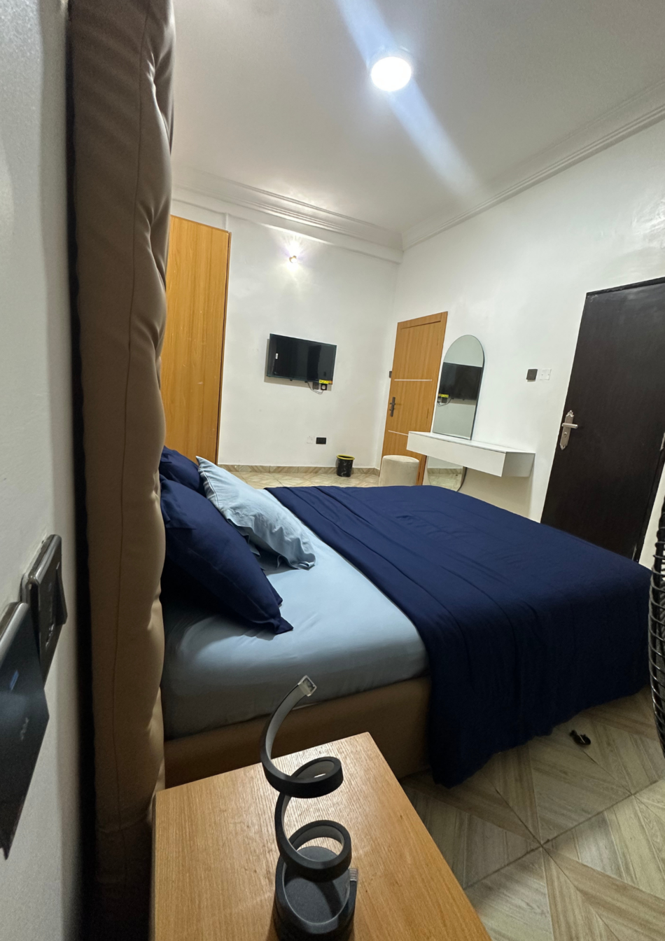 G-Room 11