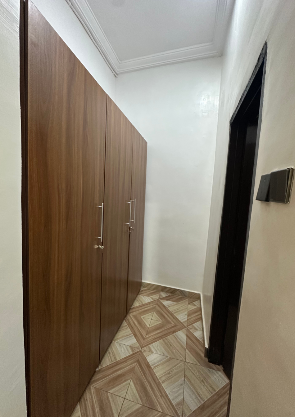 S-Room 1