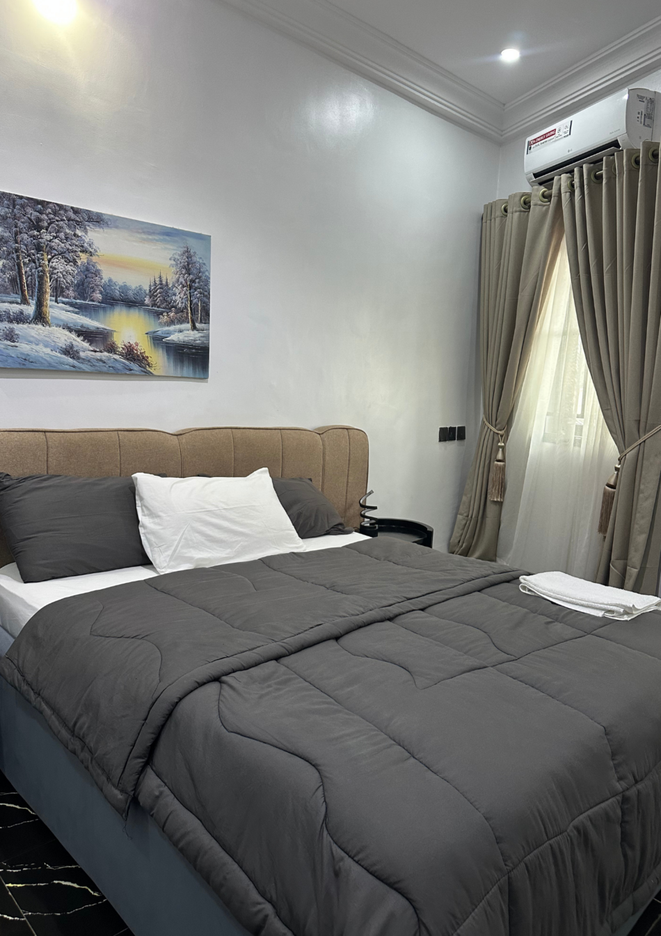 F-Room 32