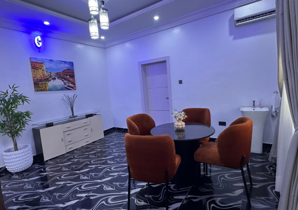 F-Living Room 23