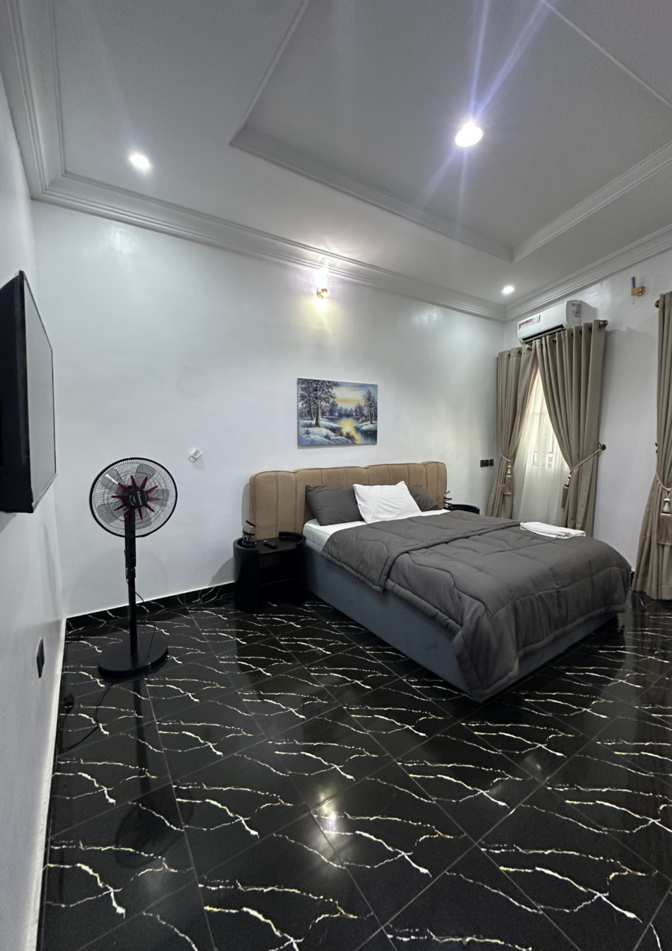 F-Room 34