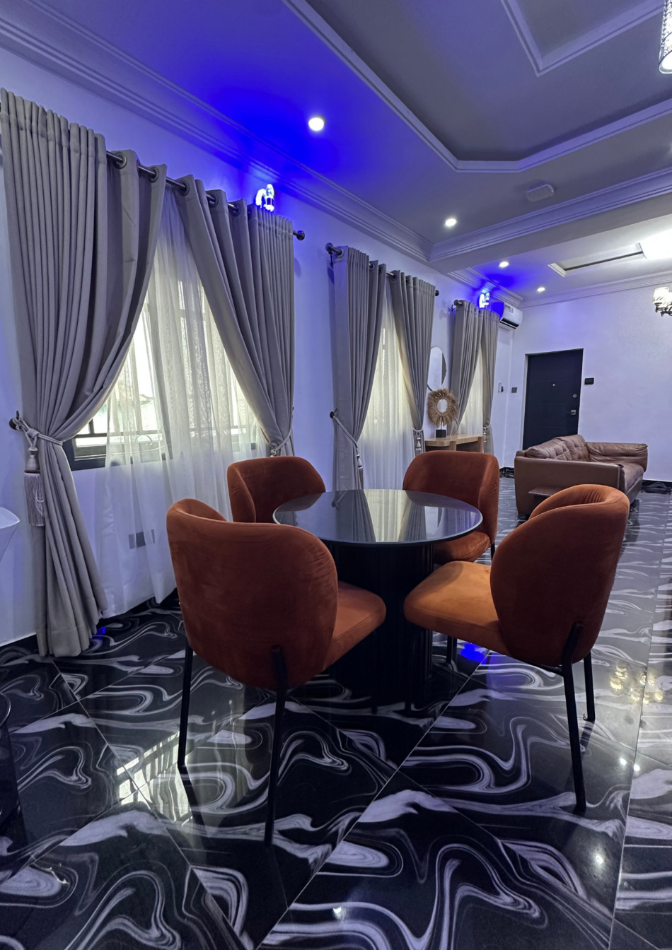 F-Living Room 7